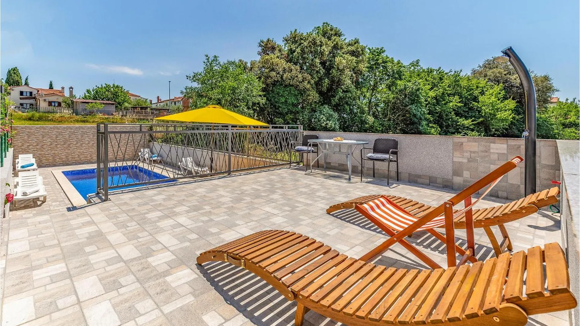 Gorgeous Apartment In Pula With Kitchen كرواتيا